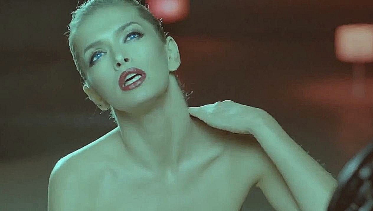 Вера Брежнева - Sexy Bambina - видеоклип на песню