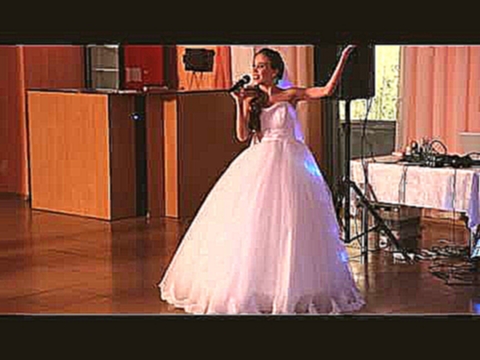 невеста поёт жениху - волшебный голос - видеоклип на песню