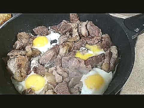 Картофельные драники с мачанкой из сметаны. 