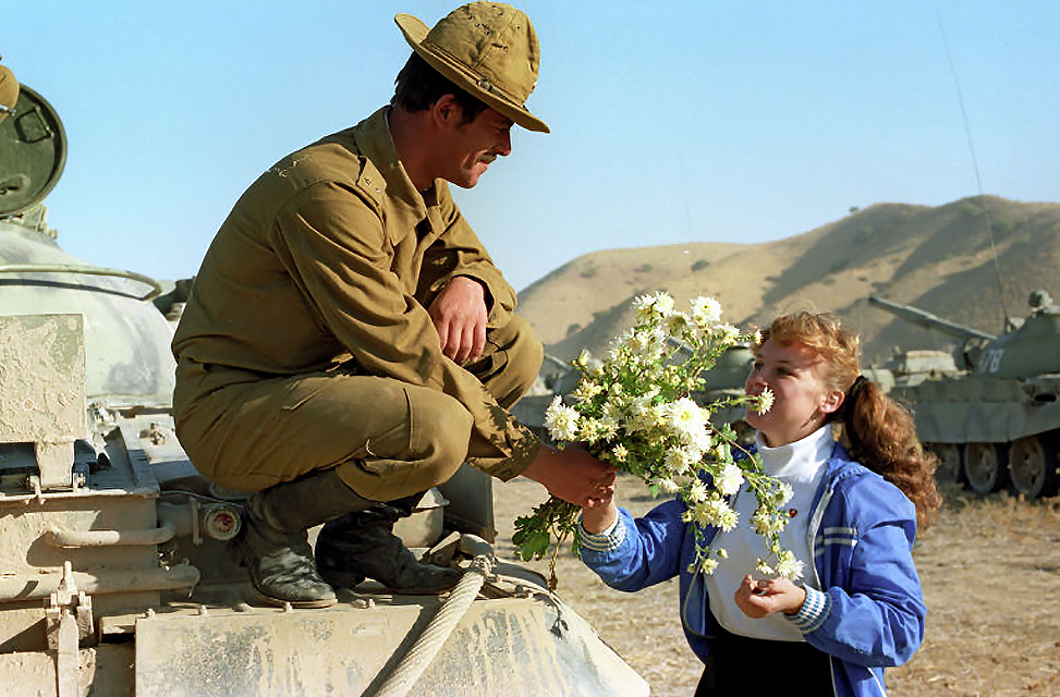 1-е апреля 10) Внутренние войска(1991)