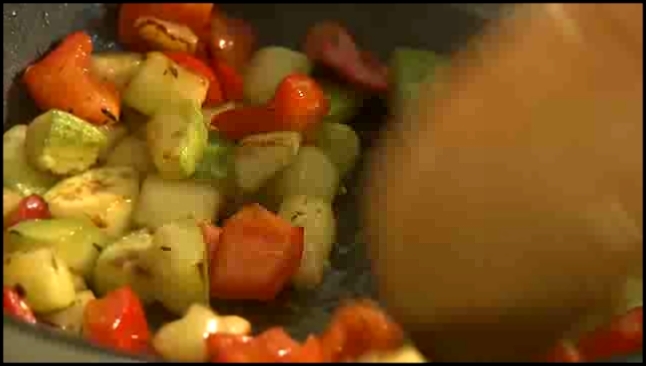 Салат с перловкой, кабачком и сладким перцем 