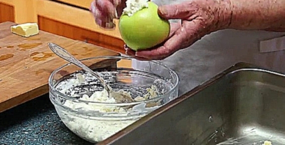 Как приготовить запеченные яблоки с творогом 