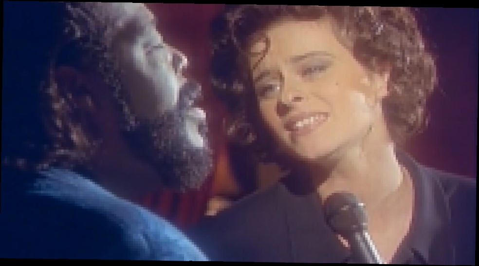 Lisa Stansfield and Barry White — "All around the world" - видеоклип на песню