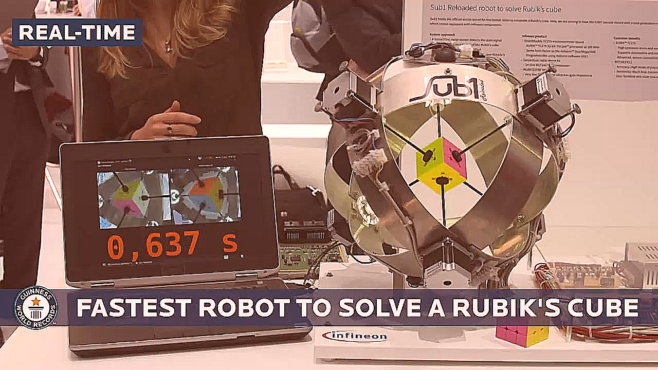 Робот собирает кубик Рубика меньше, чем за 1 секунду 