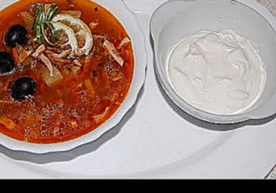Солянка суп с колбасой и капустой простой домашний классический рецепт 