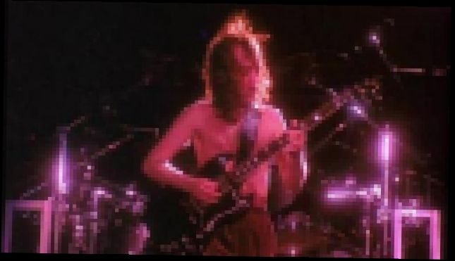AC-DC-You Shook Me All Night Long-Live.at.Donington.1991. - видеоклип на песню