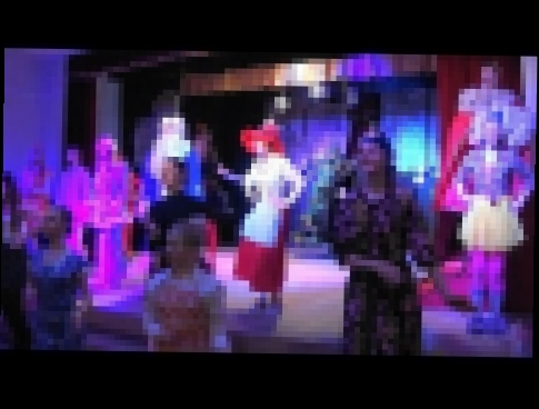 Танцевалка "Бибика" (Колёсики, колёсики и красивый руль...)/Новый год в СВУИиК - видеоклип на песню