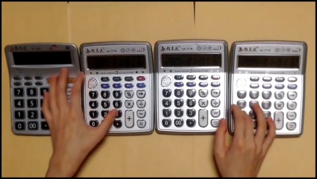 Японец сыграл тему из супер марио на калькуляторах 