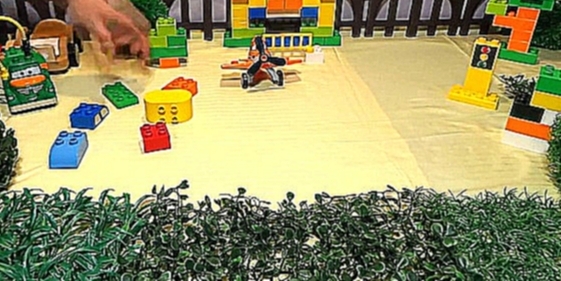 Развивающий мультфильм. Самолет Дасти и машинка Чух учат цвета - Самолёты Дисней в городе Лего - видеоклип на песню