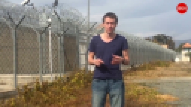 Никита Кулаченков у стен Кипрской тюрьмы 