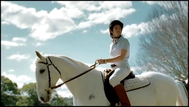 Как "принцы на белом коне" готовятся к свиданию?! - видеоклип на песню