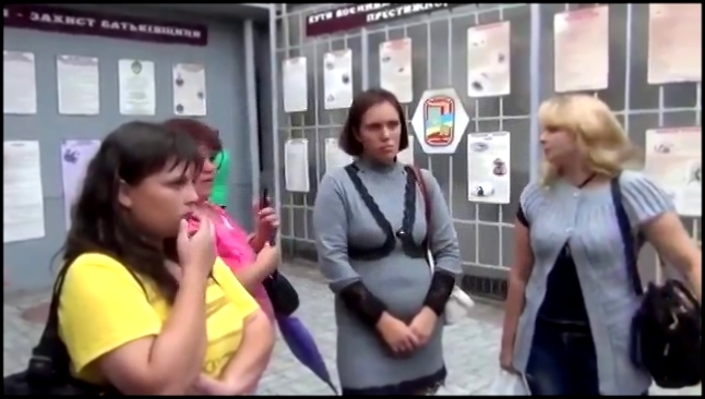 В Запорожье матери просили забрать трупы бойцов и отозвать военных - видеоклип на песню