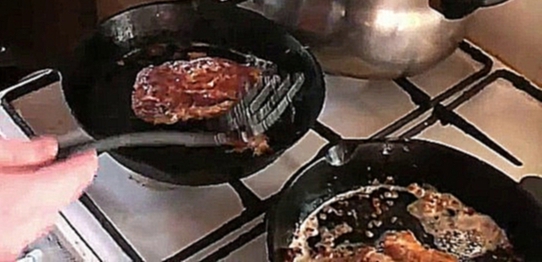 Как приготовить свинину в панировке с сыром 