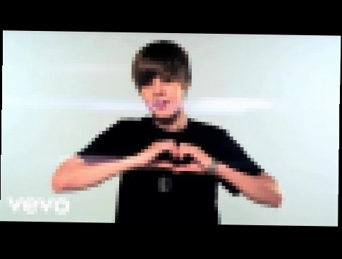 Justin Bieber - Love Me - видеоклип на песню