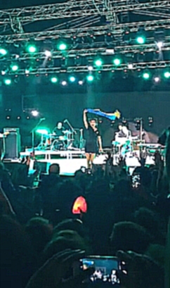 Земфира выступила в Грузии в Тбилиси на фестивале Tbilisi Open Air 2015 с флагом Украины - видеоклип на песню