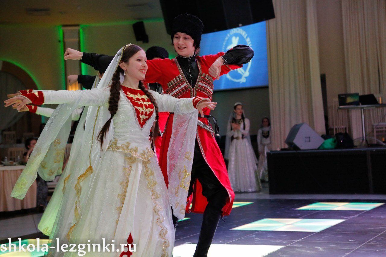 Чеченский народный танец Лезгинка