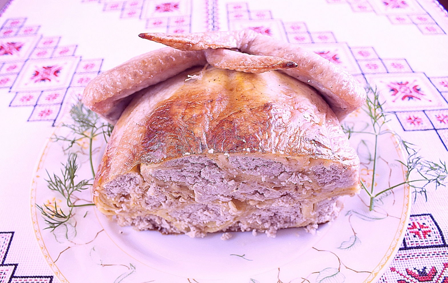 КУРИЦА ФАРШИРОВАННАЯ БЛИНАМИ Что приготовить из курицы КУРКА ФАРШИРОВАНА МЛИНЦЯМИ 