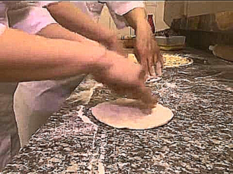 Как  делают пиццу в PIZZA OLLIS 