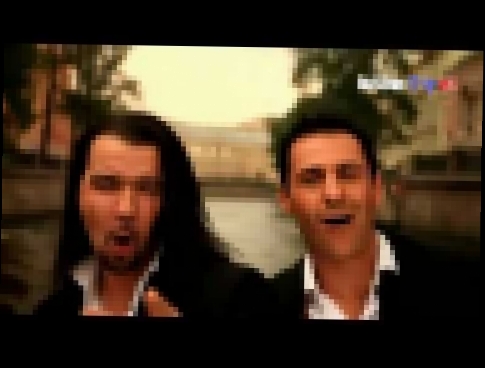 <span aria-label="&#x427;&#x430;&#x439; &#x412;&#x434;&#x432;&#x43E;&#x435;&#x43C; - &#x411;&#x435;&#x43B;&#x43E;&#x435; &#x41F;&#x43B;&#x430;&#x442;&#x44C;&#x435; (Official Music Video) (2010) [HD] &#x410;&#x432;&#x442;&#x43E;&#x440;: RussianTopHit 8 &#x - видеоклип на песню