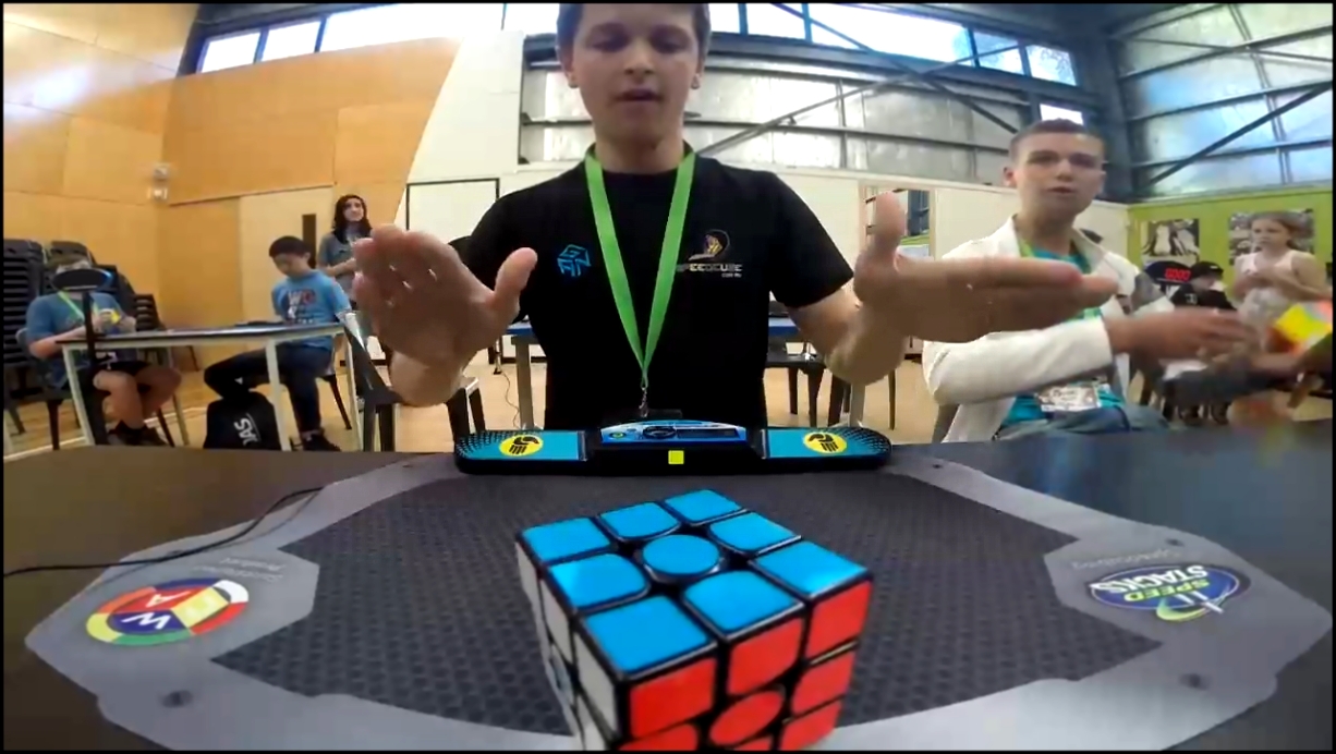 Сборка Кубик Рубика - Мировой рекорд 4.73 секунды 