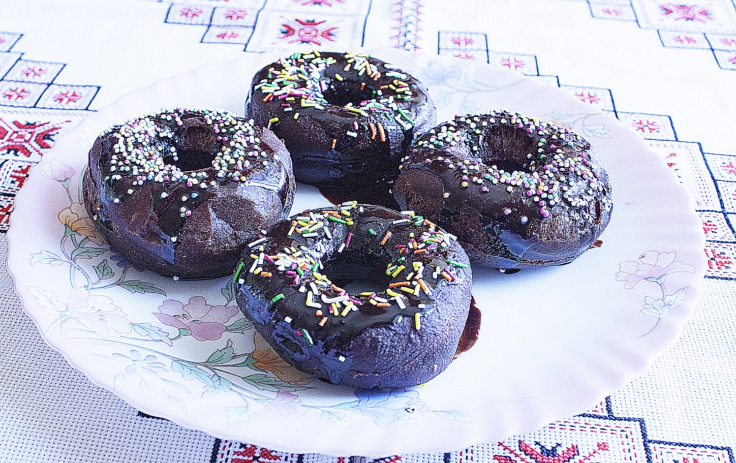 ШОКОЛАДНЫЕ ПОНЧИКИ на кефире-мечта сладкоежки Шоколадні пончики на кефірі Пончики дрожжевые рецепт 
